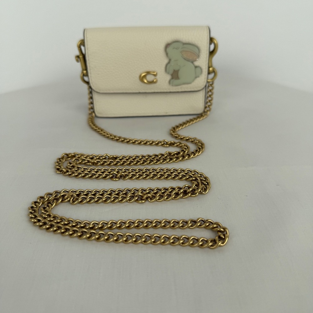 Coach Bunny Card Case on Chain White Pebbled Leather Mini Bag AXP 4"X 3"